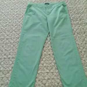 Minty style in excellent condition!